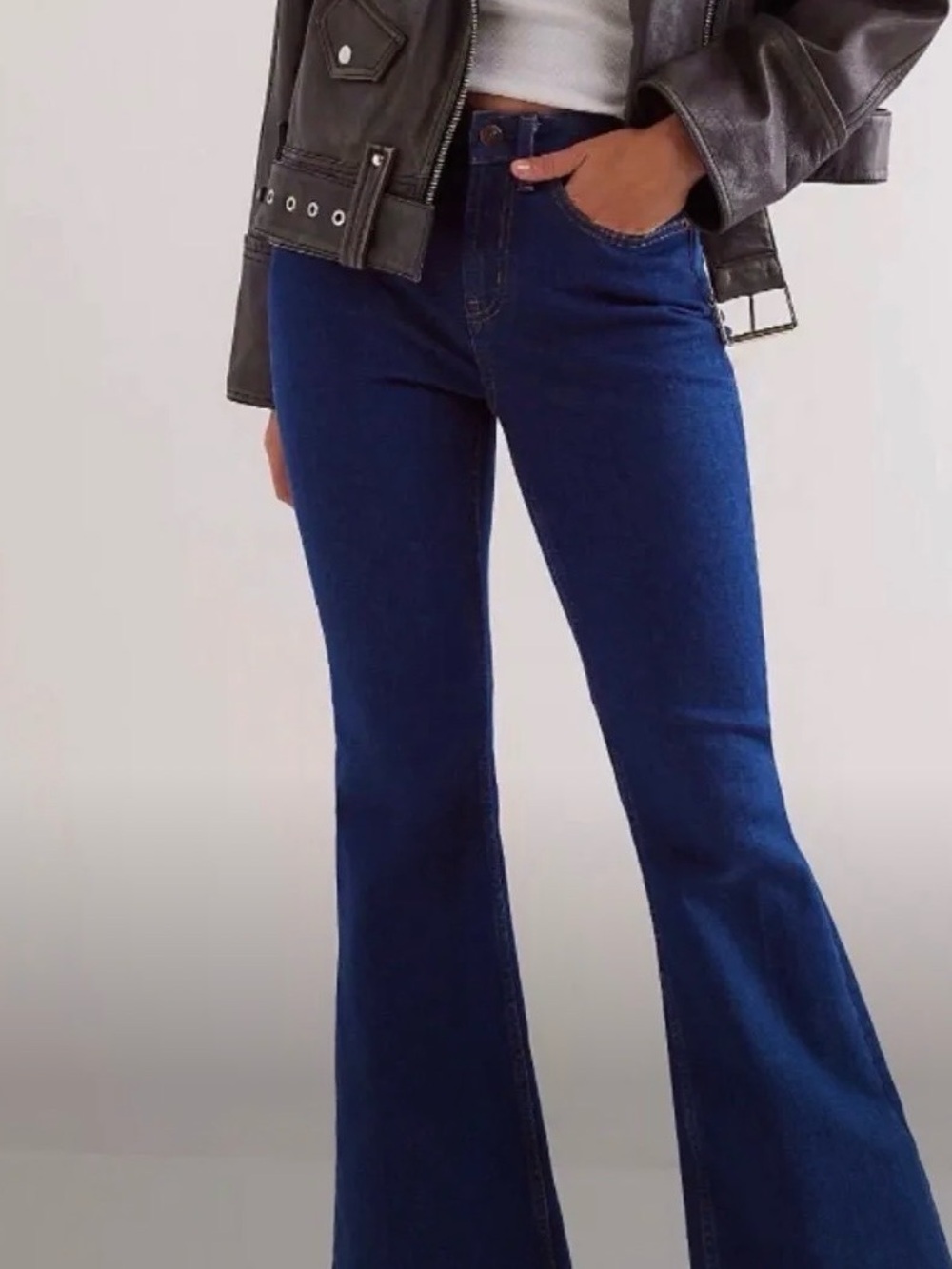 We The Free- Vintage High Rise Flare- Size 27 Curvy- NWOT!!!🍄